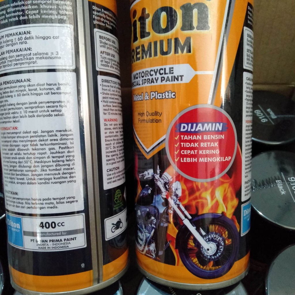 Pilok Pilox Cat Diton Premium Black Metallic 9239 Tahan Bensin 400cc hitam mnegkilap hitam glosy gliter cat semprot diton premium