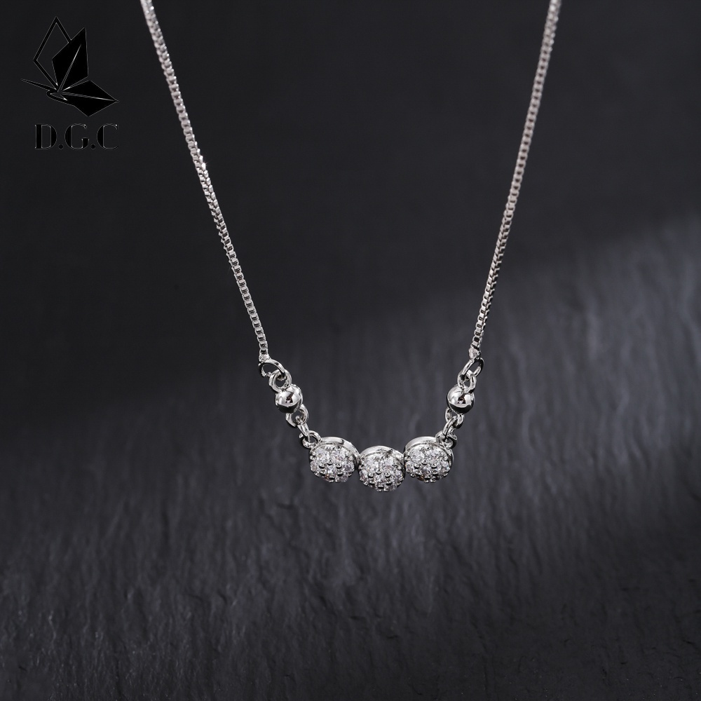 Kalung Titanium Wanita Korean Style Fashion Bola Liontin Berlian Aksesoris Jewelry Perhiasan Perak D