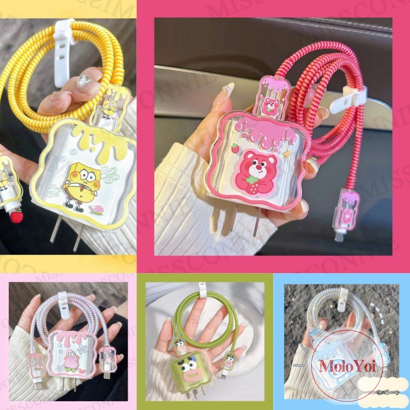 Set Lengan Kabel Data Tepi Bergelombang 5in1 Kompatibel Untuk Apple 18/20W Adapter Charger Cute Strawberry Bear Toy Story Love Heart Lovely Bowknot Cable Soft Cover Dengan Pelindung Gigitan