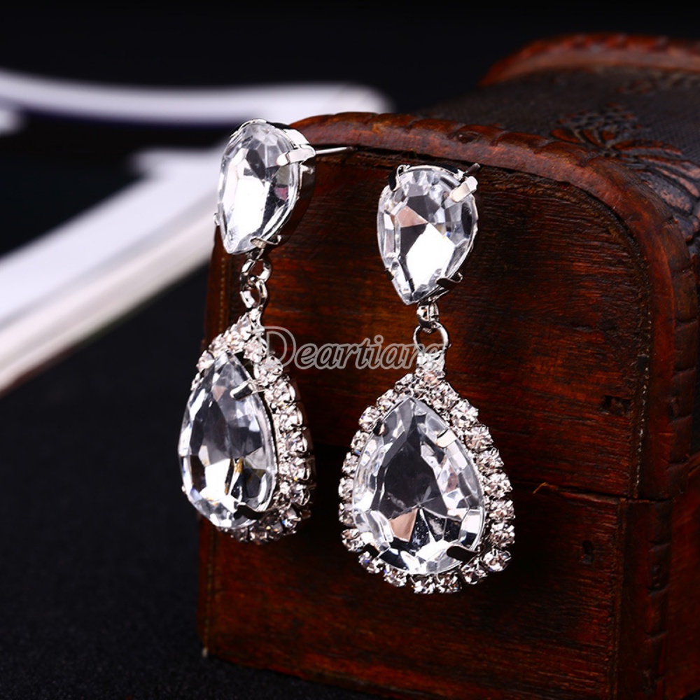 Anting Kristal Berkilau Fashion Untuk Aksesoris Wanita