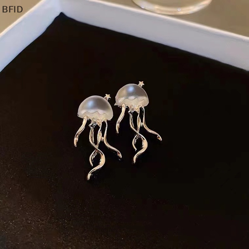 [BFID] 1pasang Korea Style Indah Deep-Sea Jellyfish Stud Earrings Fashion Anting Transparan Kristal Frosted Untuk Wanita Perhiasan Hadiah [ID]