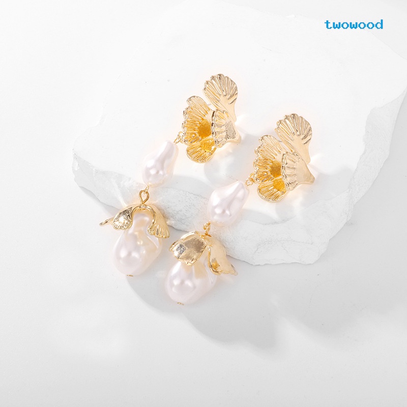 Twowood Pearl flower earrings Anting Bunga alloy Eropa Dan Amerika Anting Wanita Berlebihan Anting Temperamen Trendi