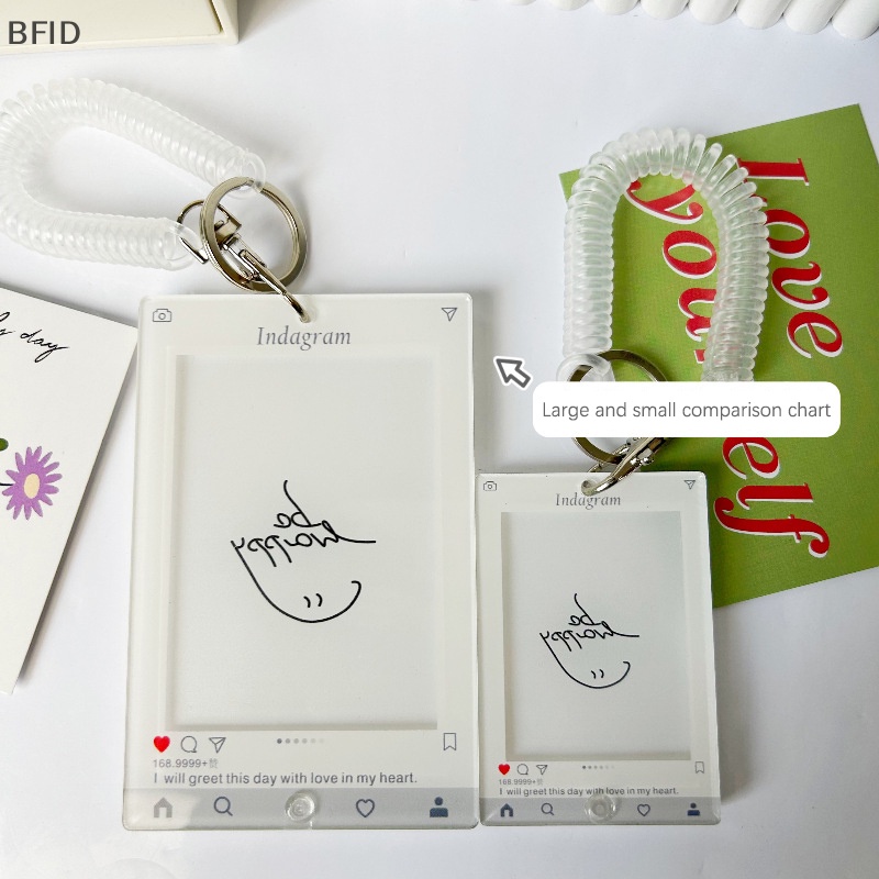 [BFID] Photocard Holder Stand Pigura Pajangan Foto Kartu Gambar Dengan Lanyard Gantungan Kunci Photocard Protector Case Dekorasi Desktop Rumah [ID]