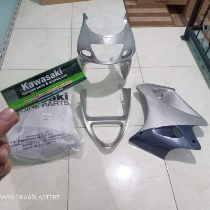fairing atas bawah ninja rr old zx silver original kawasaki