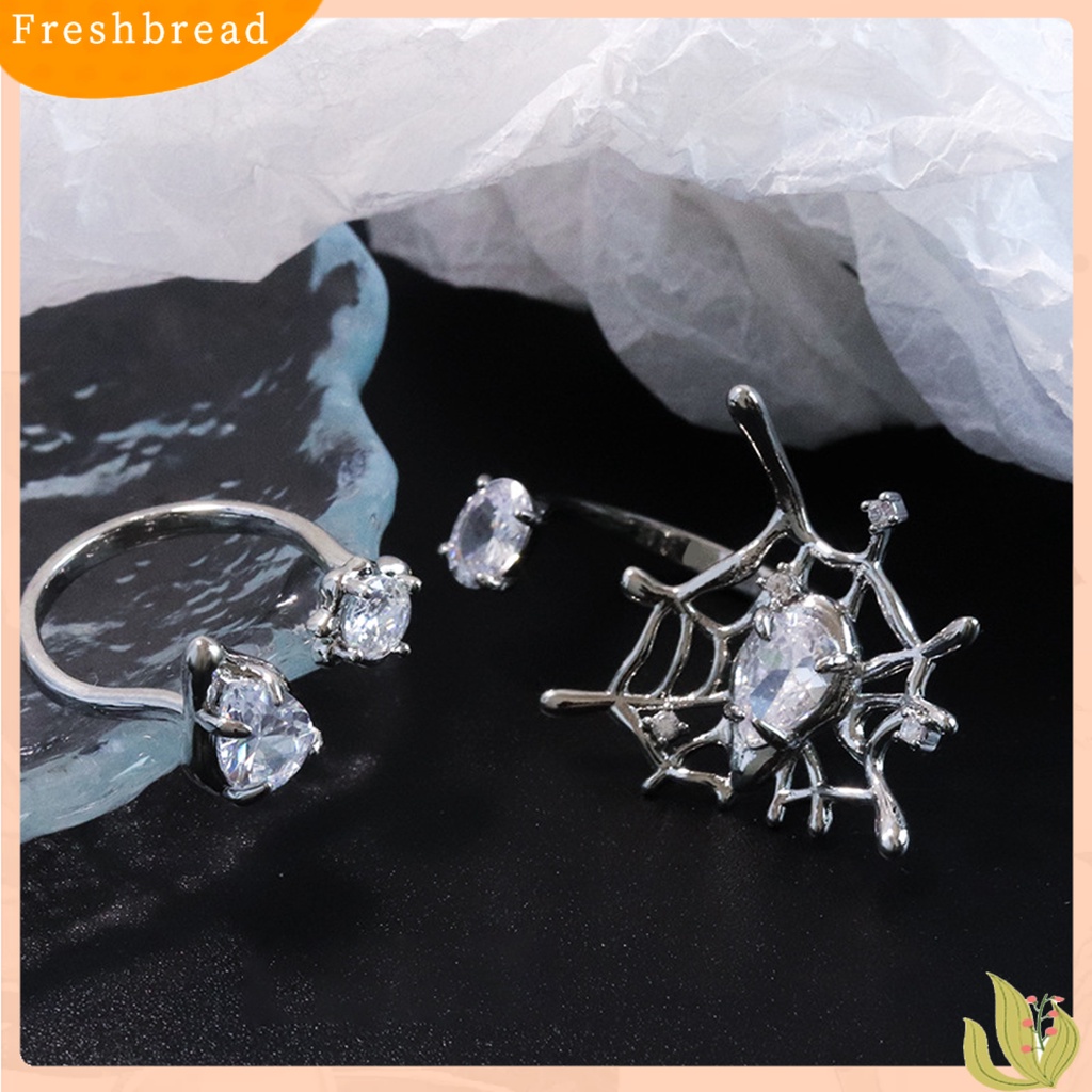 &lt; Freshbread &gt; Pembukaan Adjustable Berongga Unisex Cincin Spider-Web Berlian Imitasi Bersinar Cincin Perhiasan Aksesoris