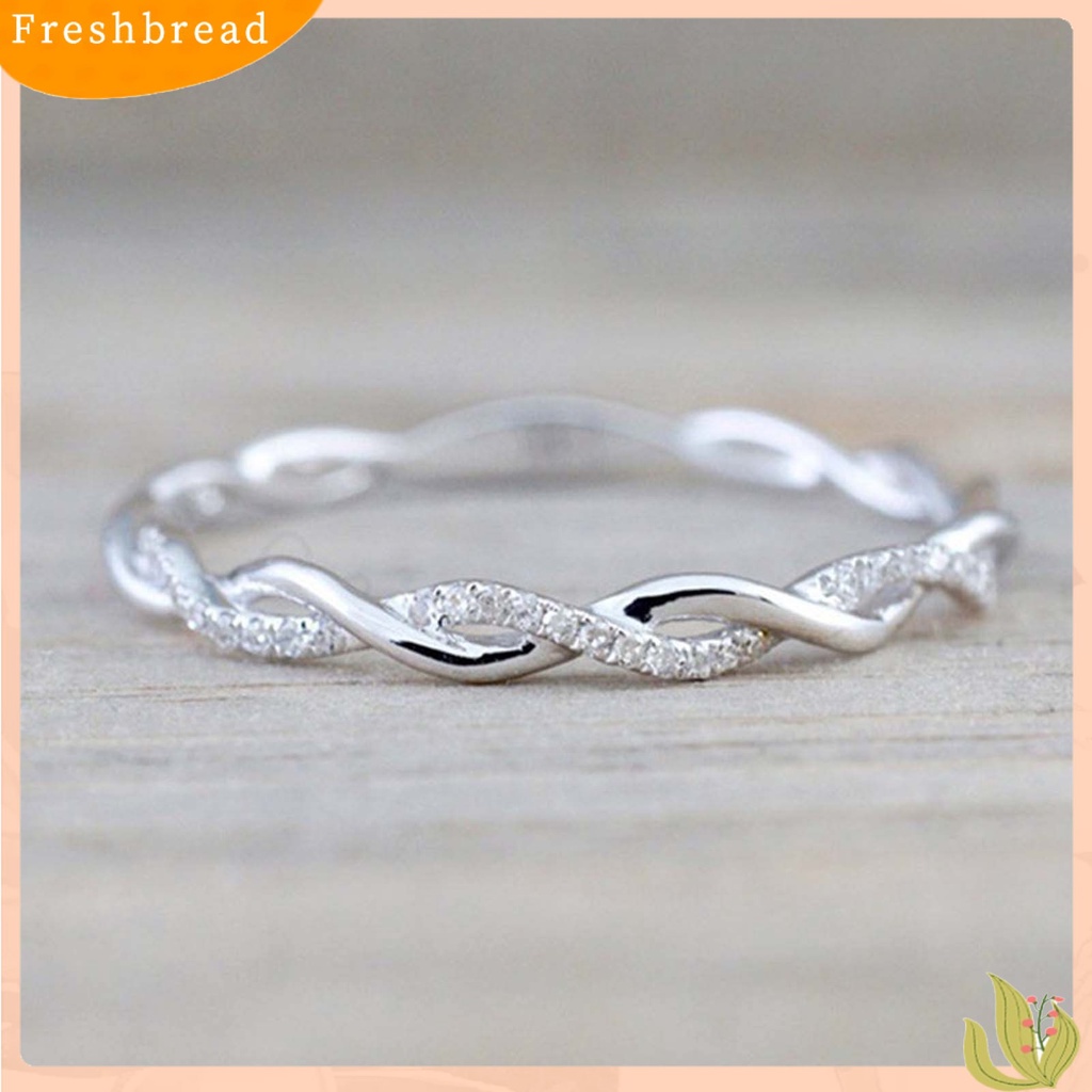 &lt; Freshbread &gt; Wanita Cincin Memutar Bentuk Berlian Imitasi Perhiasan Cincin Kilau Terang Indah Untuk Pernikahan