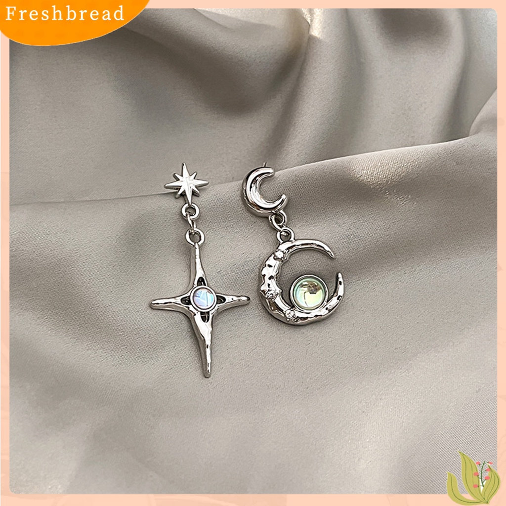 &lt; Freshbread &gt; 1pasang Anting Menjuntai Asimetris Moonstone Glitter Hiasan Telinga Temperamen Berkilau Bulan Bintang Hias Berlian Imitasi Retro Stud Earrings Untuk Pacaran