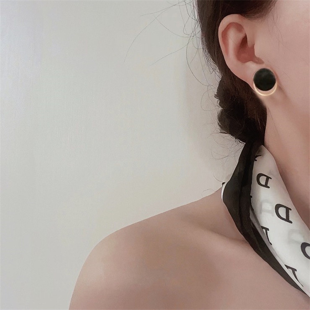 Anting Klip Bulat Hitam Non Tindik Vintage Perhiasan Wanita Fake Piercing Ear Cuff