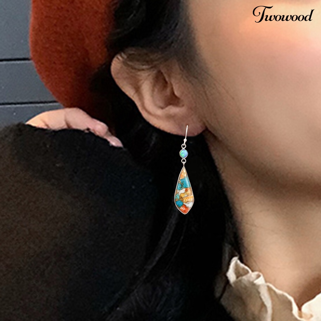 Twowood 1pasang Anting Menjuntai Wanita Gaya Retro Glossy Anting Drop Bahan Metal Yang Indah Untuk Lady