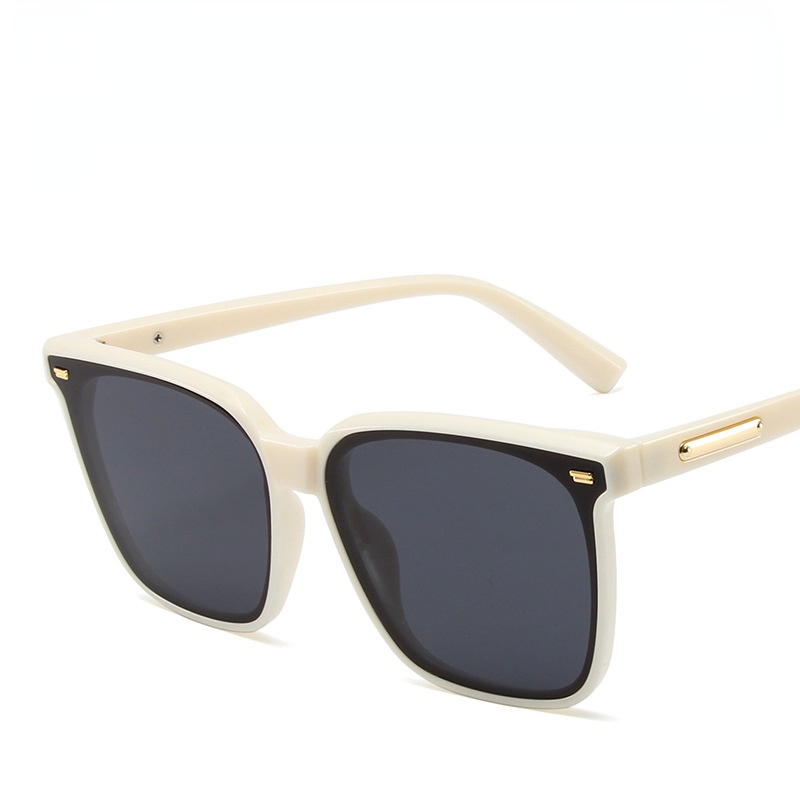 Kacamata Hitam Fashion Square Aesthetic Shades Untuk Wanita/Pria Metal Frame Sunglasses Eyewear