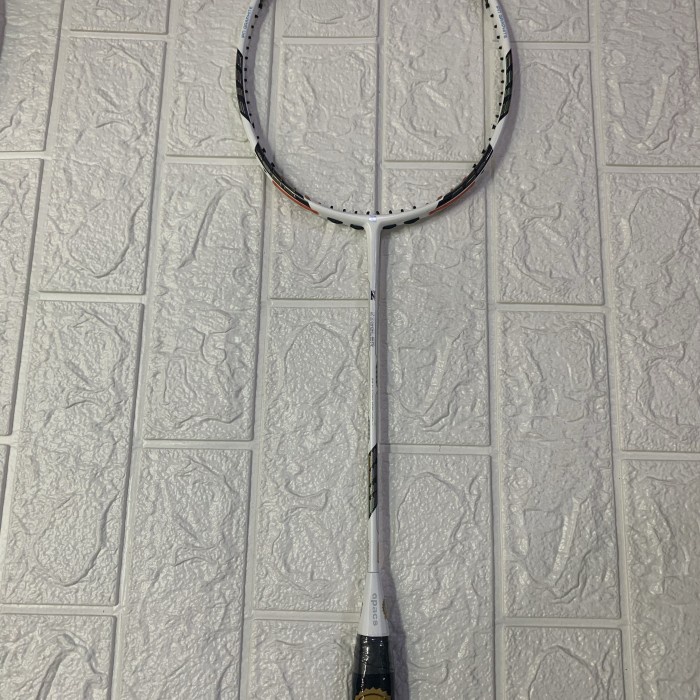 Raket Badminton apacs Z-ZIGGLER Z ZIGGLER UK  KUAT 38LBS - Putih, Raket+GRIP SAJA
