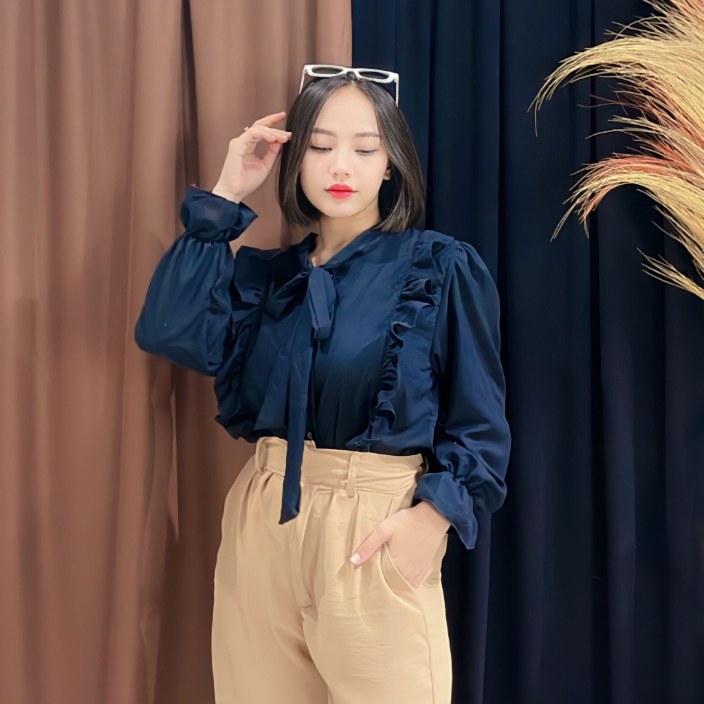 BEFAST - ZRX OOTD WANITA BLOUSE MILA / ROSAINE TOP TWISTCONE / Blouse Wanita Model Terbaru / Fashion Kekinian Wanita Remaja / Outfit Daily Wanita Hangout Trendy / Pakaian Casual Wanita / Blouse Lengan Panjang / OOTD Wanita Ala Style Korean