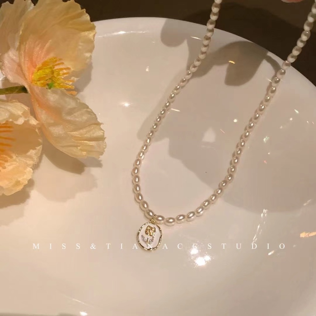 Yeezii Vintage Pearl Beads Necklace Rose Coin Kalung Liontin Emas Untuk Wanita Perhiasan Aksesoris