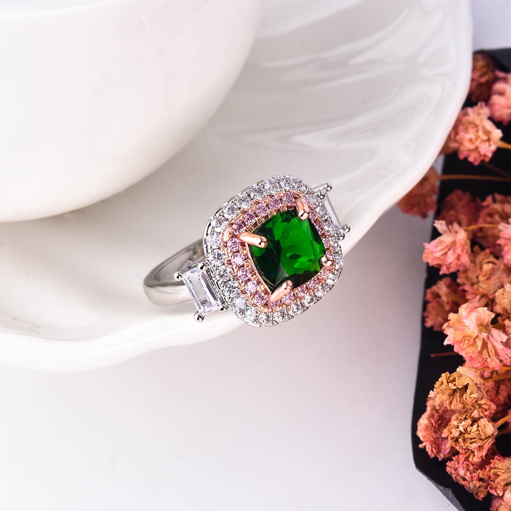 Goldkingdom Aksesoris Perhiasan Fashion Ready Stock Two-tone Emerald Princess Square Diamond Engagement Ring