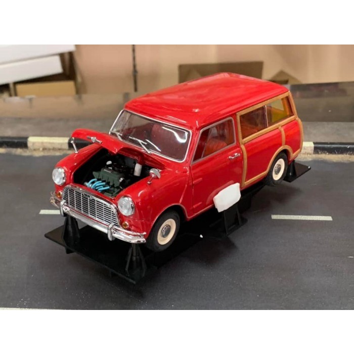 Diecast Kyosho 1/18 Morris Mini Traveller Red