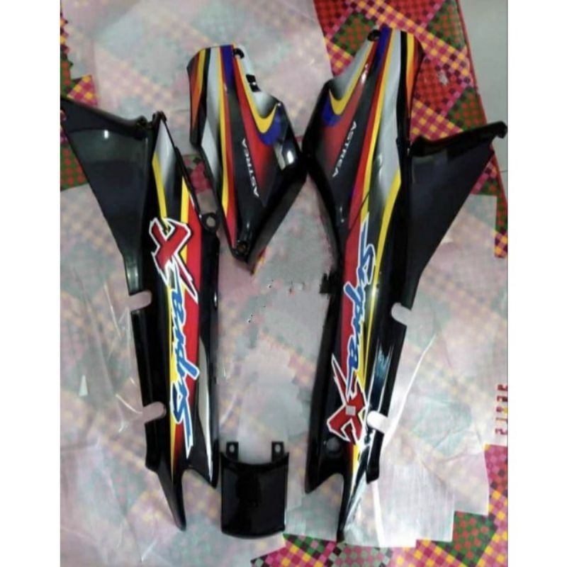 body Supra x lama dek body belakang Supra x lama strip 2004