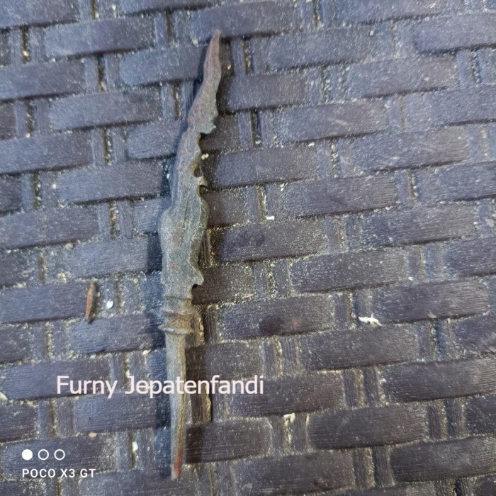 pusaka tombak putut alusan semar kuncung sepuh kediri Paling Murah FJF655