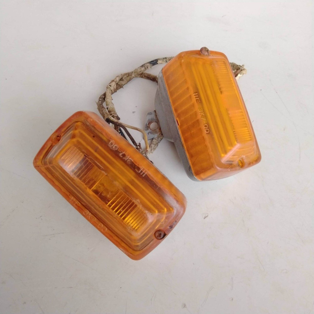 LAMPU SEN BELAKANG YAMAHA V75 V80 3K7 ORIGINAL COPOTAN SEIN BELAKANG V80 V75 SEKEN ORIGINAL