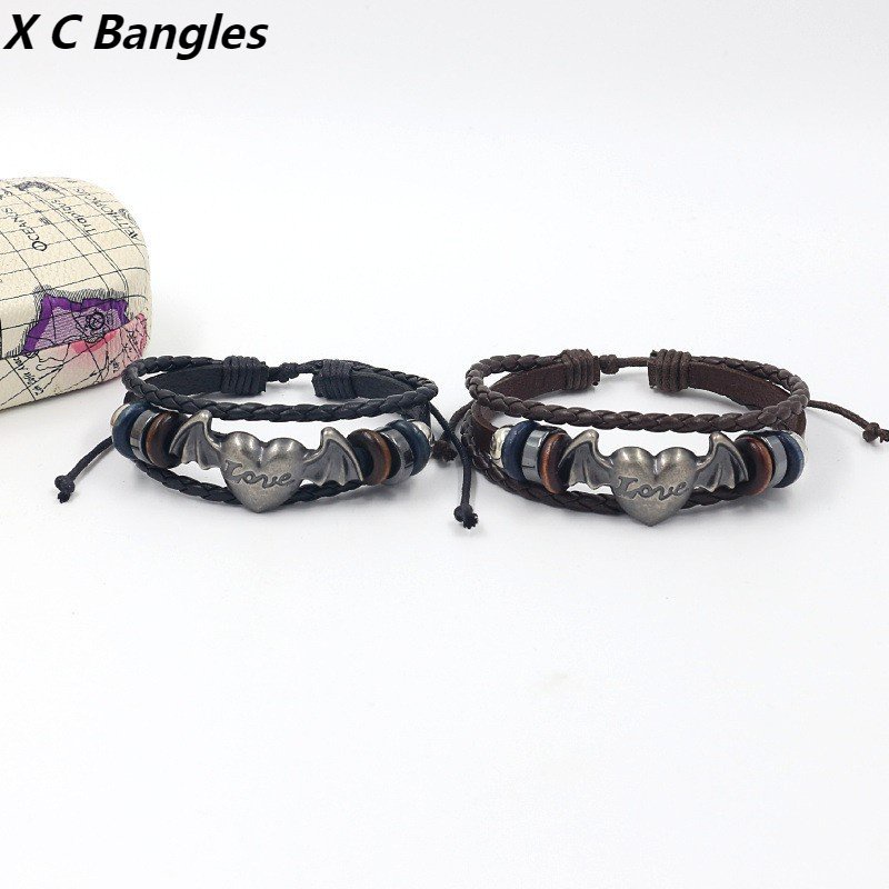 [X C Gelang] Baru Kartun Pola Kelelawar Gelang Kulit Hitam Vintage Hip Hop Punk Gelang Kulit Lengan Manik-Manik Multilayer Zinc Alloy Anyaman Gelang