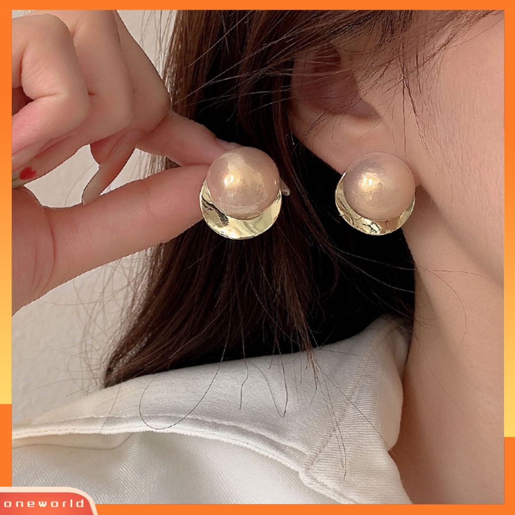 [EONE] 1pasang Ear Studs Pengerjaan Halus Tidak Sakit Memakai Mudah Dipakai Tahan Aus Eye-catching Dress Up Nikel Gratis Anting Mutiara Imitasi Minimalis Perhiasan Aksesori