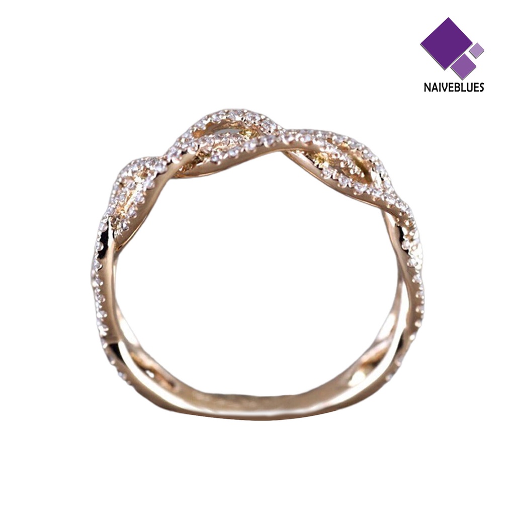 &lt; Naiveblues &gt; Cincin Wanita Memutar Bentuk Berlian Imitasi Perhiasan Fashion Penampilan Electroplated Ring Untuk