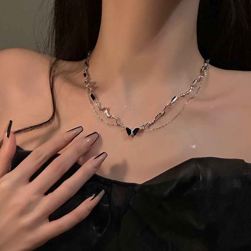 Kalung Mewah Gadis Keren Manis Zirkon Kupu-Kupu Rumbai Rantai Klavikula Untuk Perempuan Yang Indah