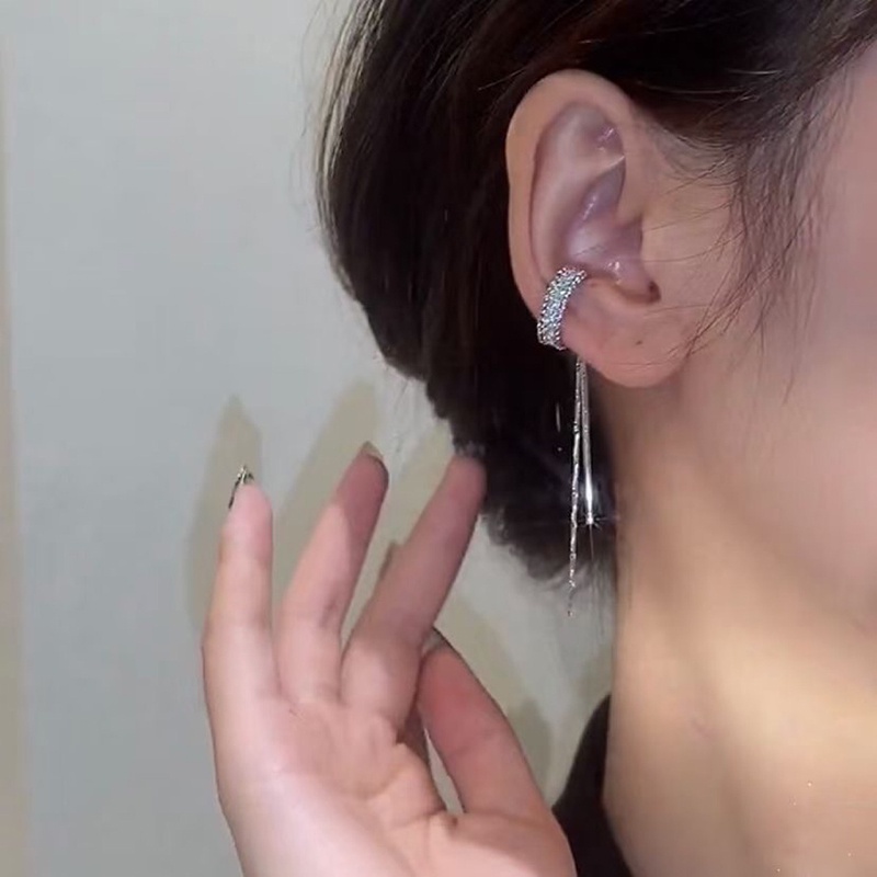 Anting Klip Tulang Telinga Geometris Fashion Alloy Berlian Imitasi Untuk Wanita