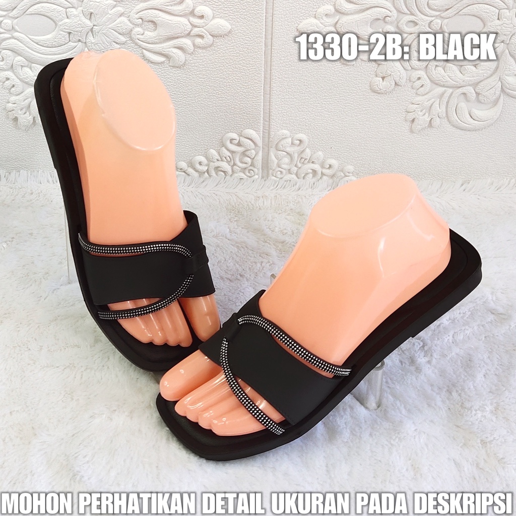 Sandal Wanita Karet Import 1330 2B Sendal Fashion Jalan SDLFW