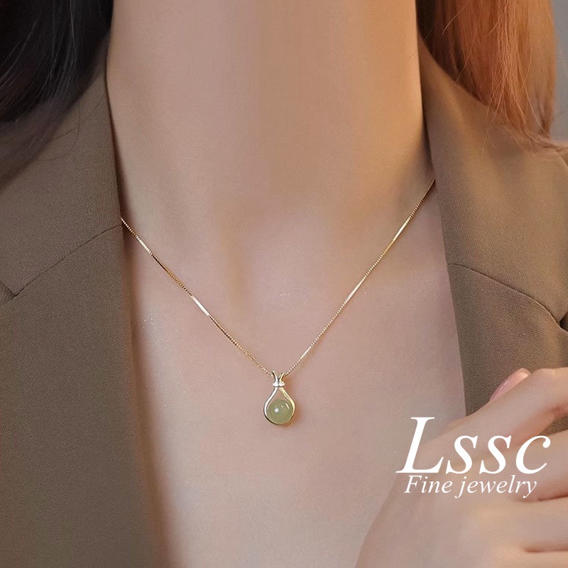 Kalung Titanium Giok Hetian Tas Keberuntungan Emas 18K Anti Karat Aesthetic Simple Fashion Aksesoris Perhiasan