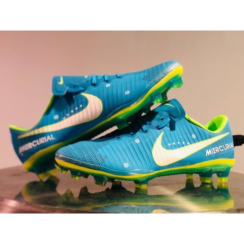 Sepatu bola hotsell nike mercurial neymar