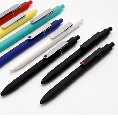 

TRFF Pena Pulpen Gel 0.5mm Soft Touch Metal Clip Tinta Hitam KCM4