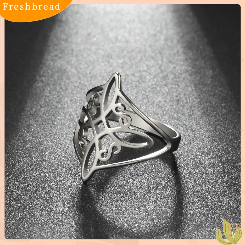 &lt; Freshbread &gt; Ladies Ring Geometric Electroplating Hollowed Pattern Bright Luster Permukaan Halus Berdandan Perhiasan Simpul Penyihir Cincin Stainless Steel Untuk Pakaian Sehari-Hari