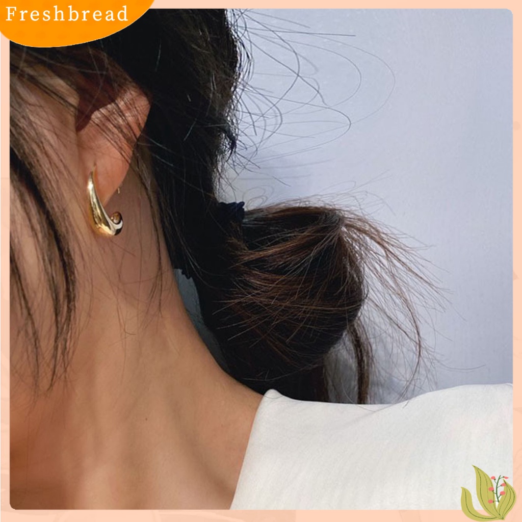 &lt; Freshbread &gt; 1pasang Anting Huggie Wanita Warna Solid Permukaan Halus Kilau Sederhana Bentuk Tetesan Air Women Earrings Perhiasan Perempuan