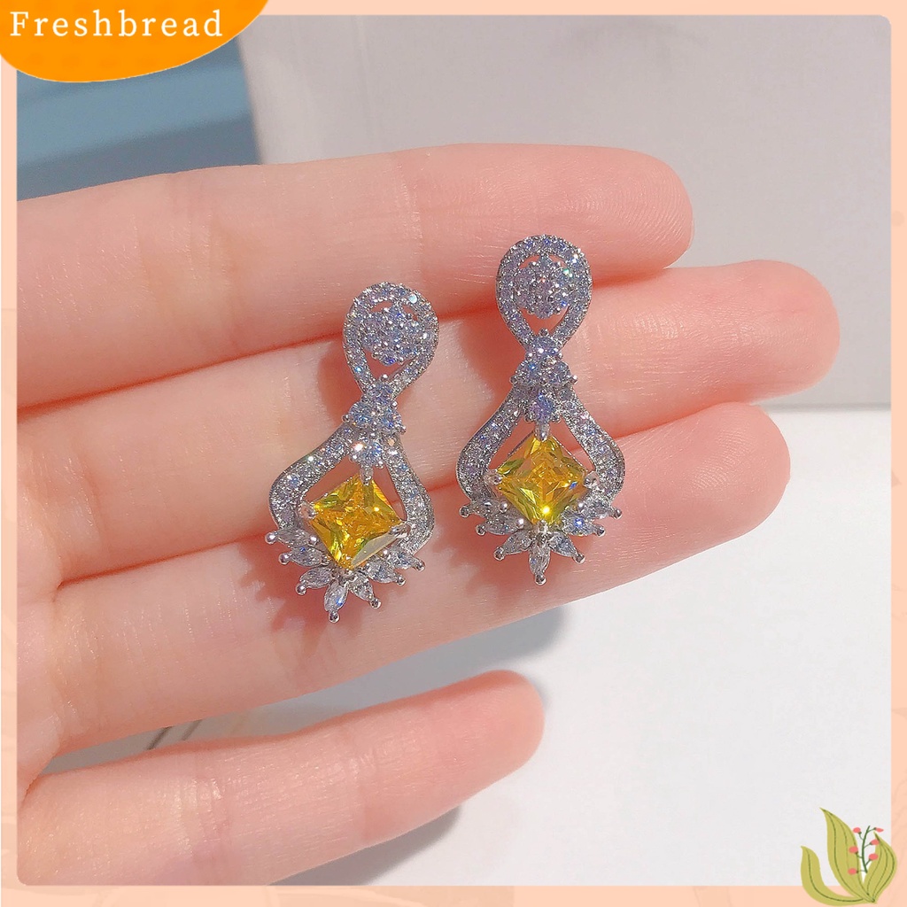 &lt; Freshbread &gt; 1pasang Anting Lady Hias Berlian Imitasi Berkilau Bentuk Geometri Anting Lady Drop Simetris Untuk Hadiah