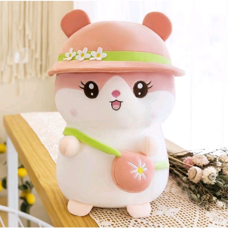 Boneka Hamster Hewan Lucu Pakai Topi dan Tas Ukuran 30cm Bahan Yelvo Halus Berkualitas Berstandar SNI