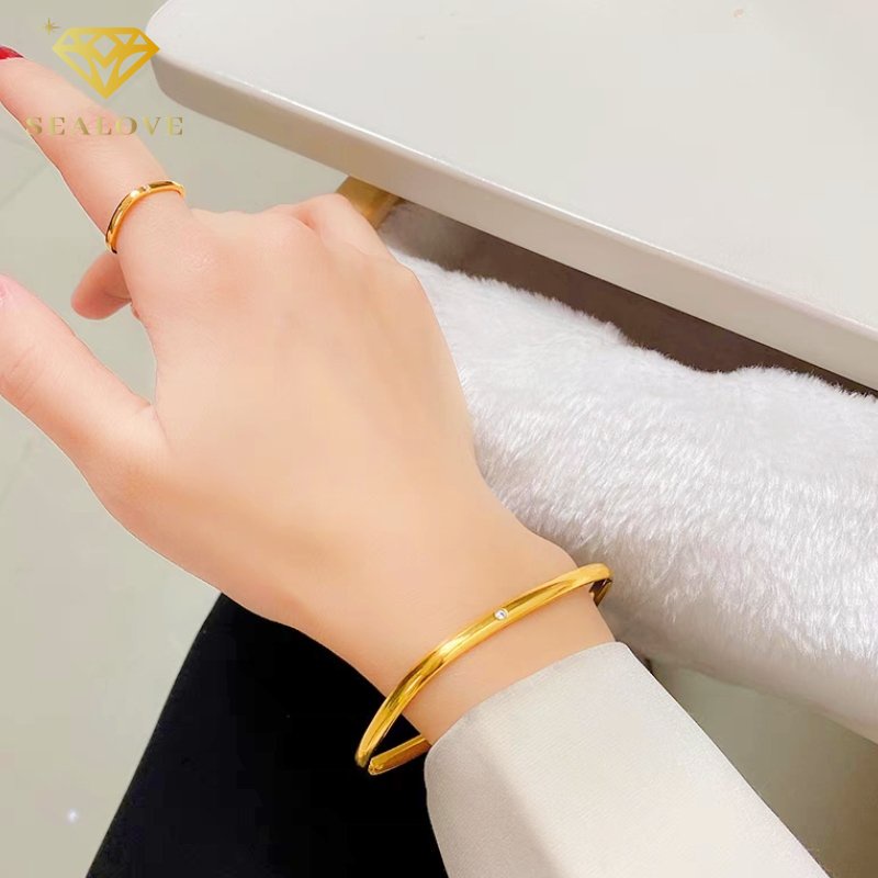 Gelang Titanium Wanita Anti Karat Persegi Satu Berlian Emas 18K Simpel Mewah Bangle Fashion Korea Style Aksesoris Perhiasan COD