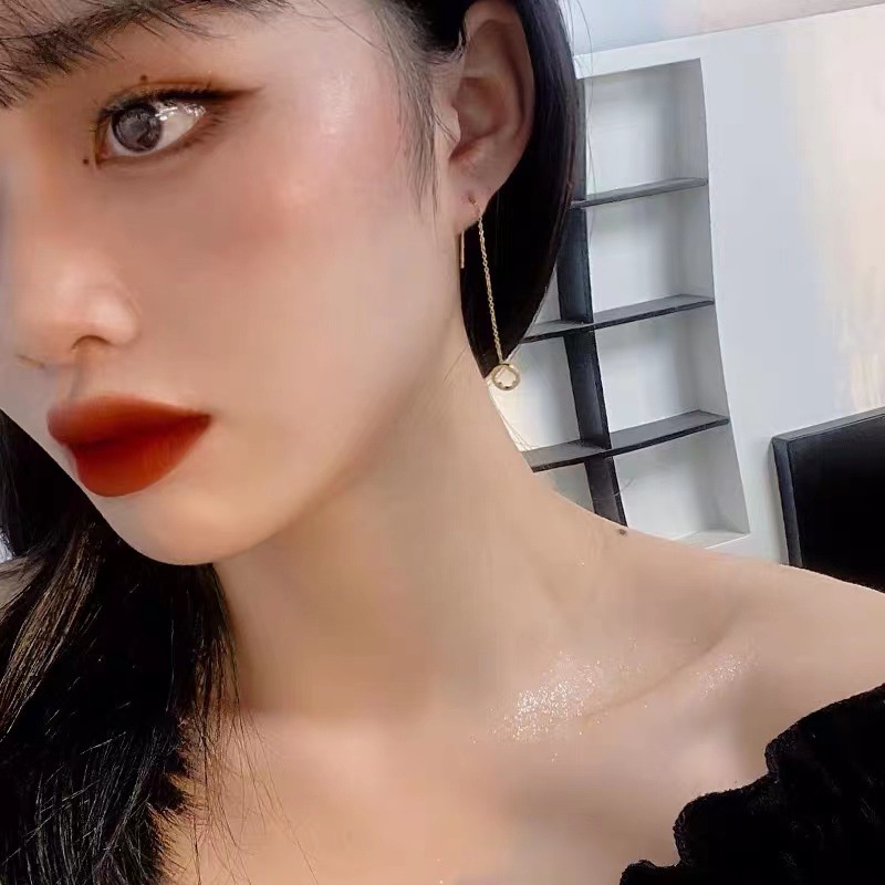 Mode Empat Daun Semanggi Garis Telinga Tiga Potong Set Baja Titanium Anting Emas
