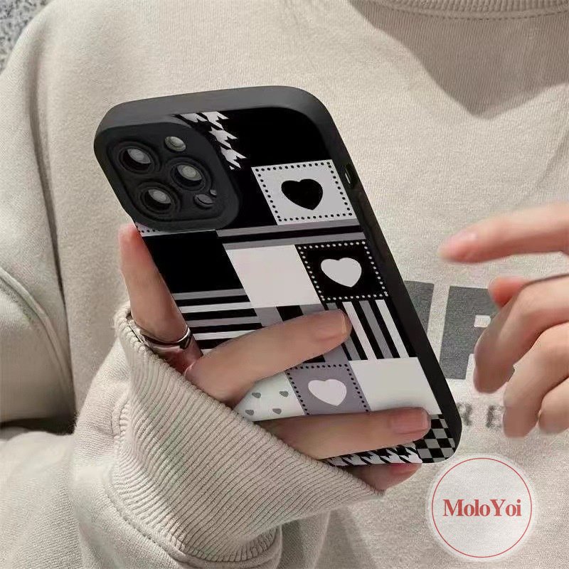 IPHONE Casing Pola Penyambungan Kisi Cinta Hati Berlian Hitam Putih Kompatibel Untuk Iphone11 14 13 12 Pro Max8 7 Plus XR X XS MAX 7Plus Stiker Tekstur Kulit Mewah Soft Cover