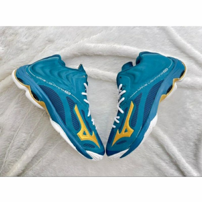 SEPATU MIZUNO WAVE LIGHTNING Z6 SEPATU VOLI MIZUNO SEPATU VOLLY MIZUNO - 05 Black, 39