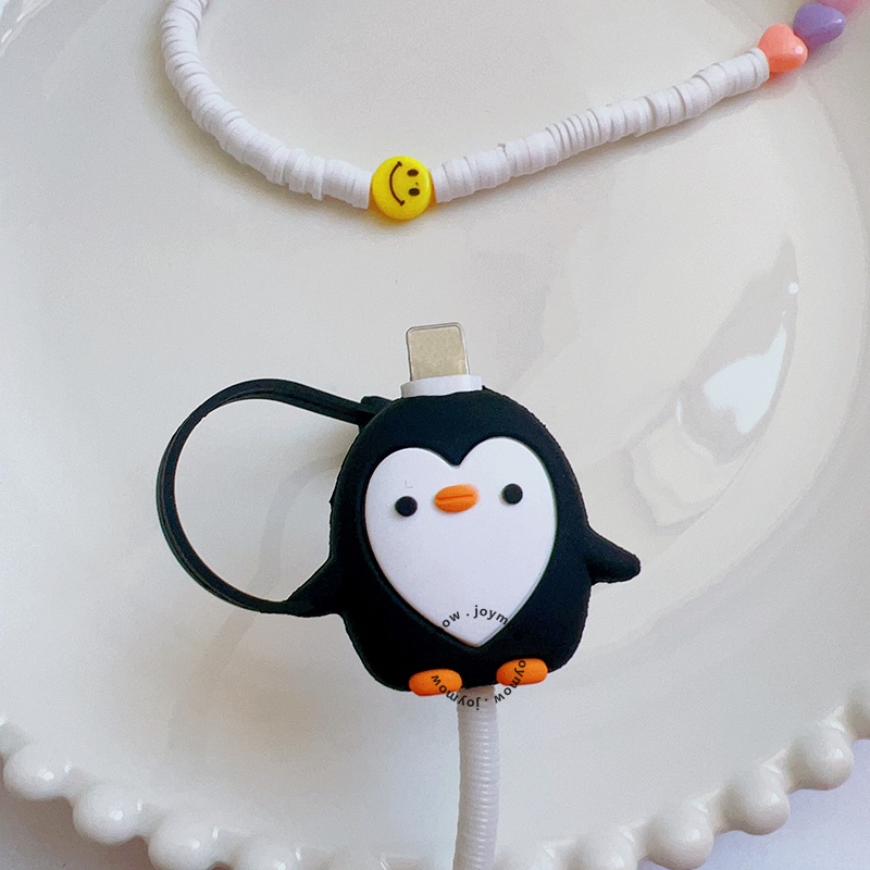 Cute Penguin Pelindung Kabel Penutup Kabel Cas Anti Putus Dengan Tutup Tahan Debu Untuk IP