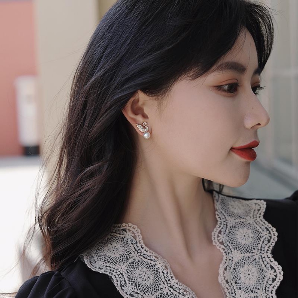 Deartiara Anting Mutiara Swan Zircon Edisi Korea Ringan Anting Mewah Anting Wanita Elegan Dan Simple Kadar Tinggi