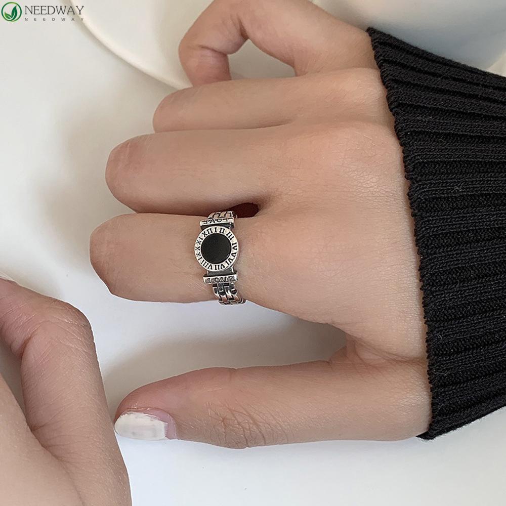 Needway Cincin Jari Punk Jalan Wanita Hitam Drop Glaze Angka Romawi Geometris Bulat