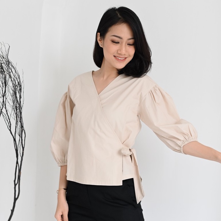 Ms Daisy Sydney Tied Top with Puffy Sleeve Baju Atasan Wanita Kasual