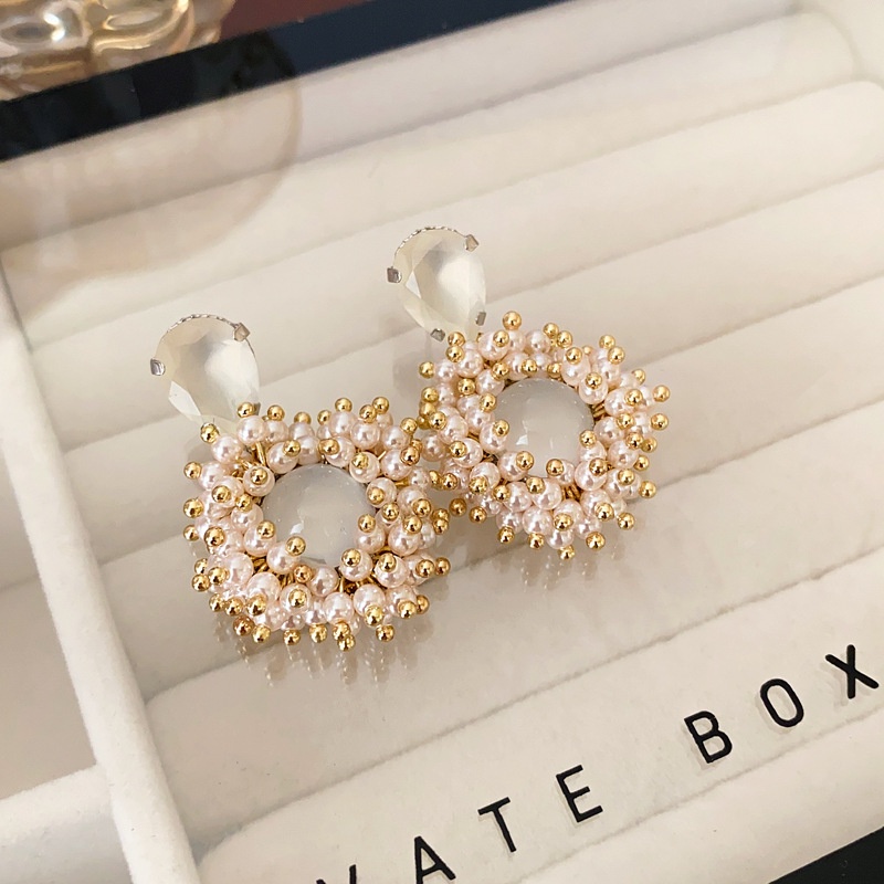 Anting Bunga Berlian Hias Mutiara Imitasi Modis Anting Gaya Manis Perempuan