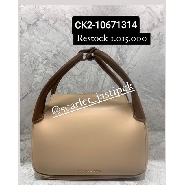 (Jastip)Tas Charles&Keith Evelynn Padded Double Handle Slouchy 100% original store -1314 (CK2-106713