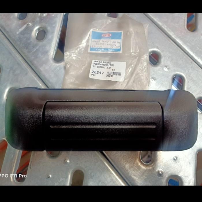 SPAREPART OTOMOTIF- Hanlde Bagasi Bleakang Suzuki Escudo 2.0 CHK Taiwan -KOMPONEN AKSESORIS