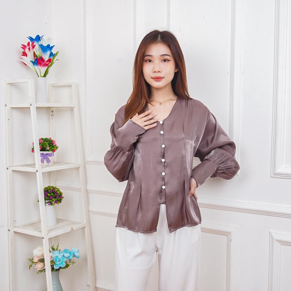 BEFAST - ZNF OOTD WANITA HEM REVI / Naila Shimmer Shirt / Kemeja Wanita Model Terbaru / Fashion kekinian Remaja ABG Trendy / Atasan Wanita Lengan Panjang / Outfit Wanita Daily kerja / Pakaian Casual Terlaris
