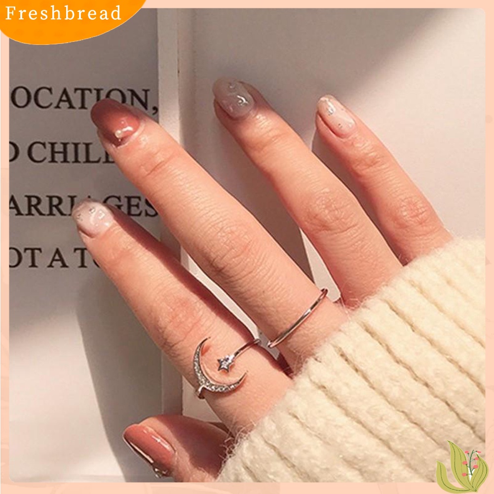 &lt; Freshbread &gt; 2Pcs Wanita Fashion Bintang Bulan Berlian Imitasi Bertatahkan Cincin Jari Terbuka Perhiasan Pesta
