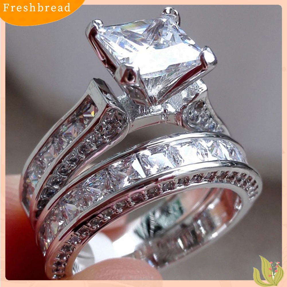 &lt; Freshbread &gt; 2Pcs/Set Glitter Cubic Zirconia Berlian Imitasi Bertatahkan Cincin Wanita Perhiasan Pertunangan