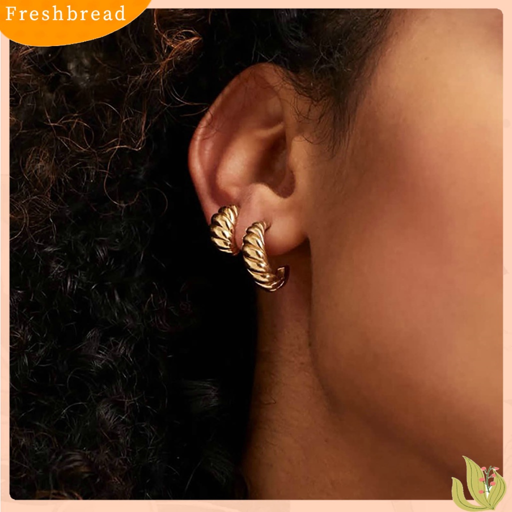 &lt; Freshbread &gt; 1pasang Anting Pejantan Kepribadian Berkilau Berlapis Emas Vintage Croissant Piercing Earrings Perhiasan Aksesori